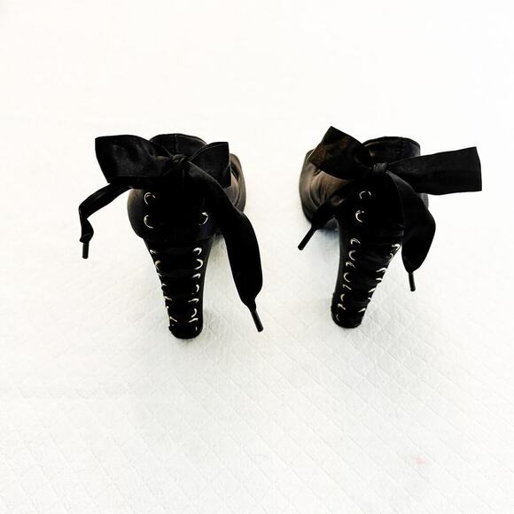 Beverly Feldman Satin Lace Up Peep Toe Heels Pump Bow Back Detail Size 8.5 - Picture 2 of 7